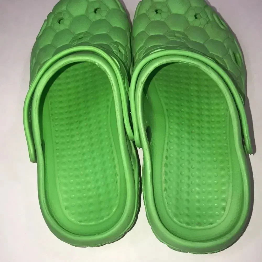 10/$50 Water Shoes Made In México  Size 23 Unisex Size 4